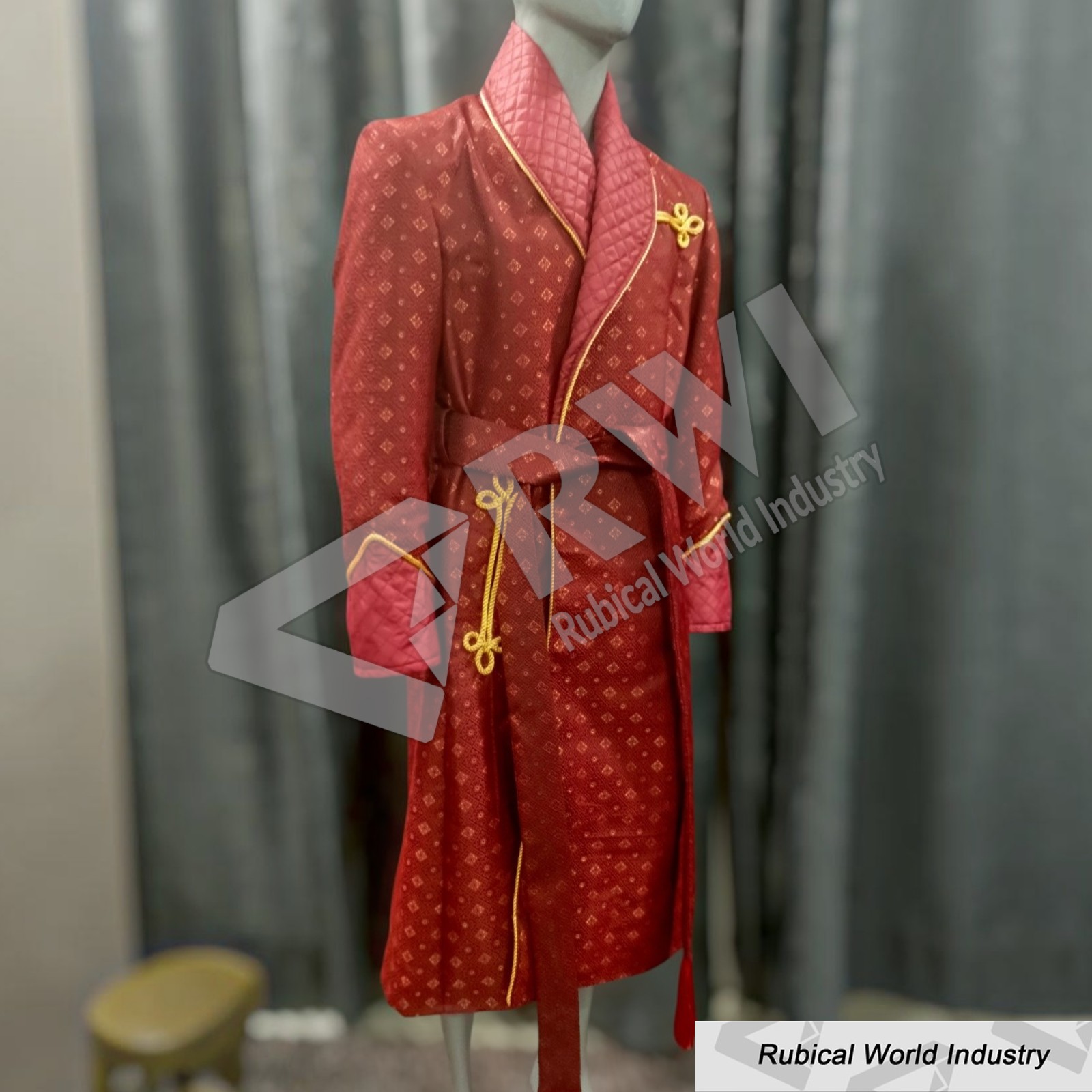 Red smoking robe